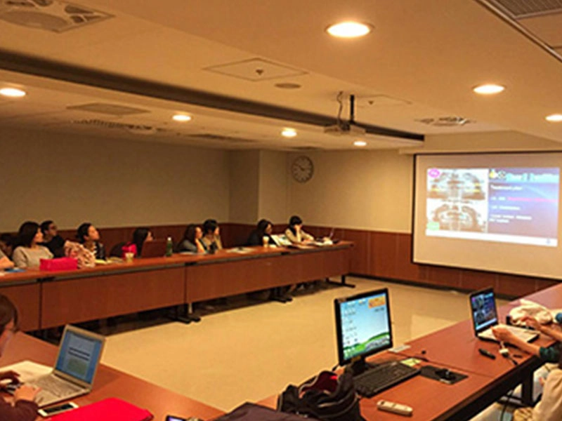 羅醫師教授 於長庚醫院演講，題目"隱適美的治療應用"， 受到熱烈歡迎與讚賞